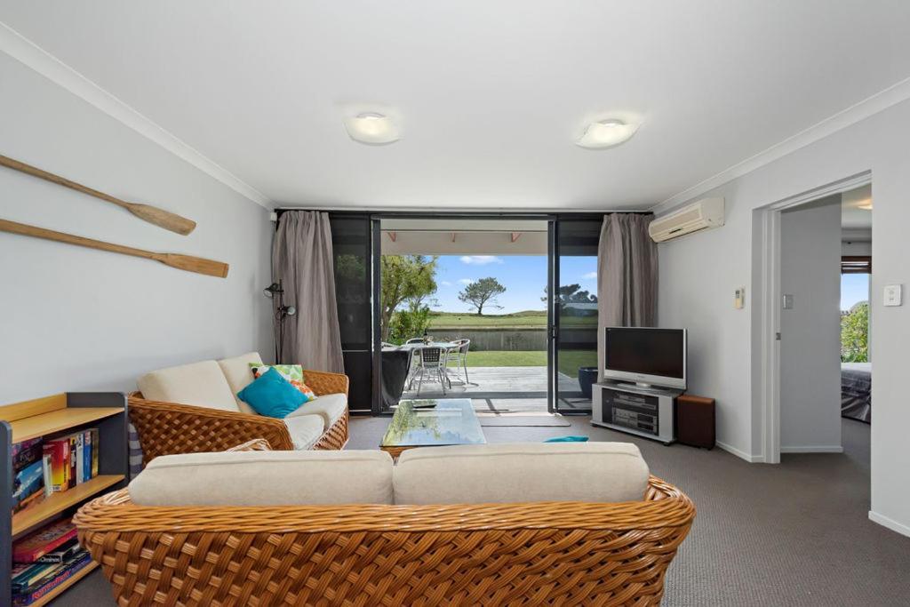 The Sandcastle - Papamoa Holiday Apartment Екстер'єр фото
